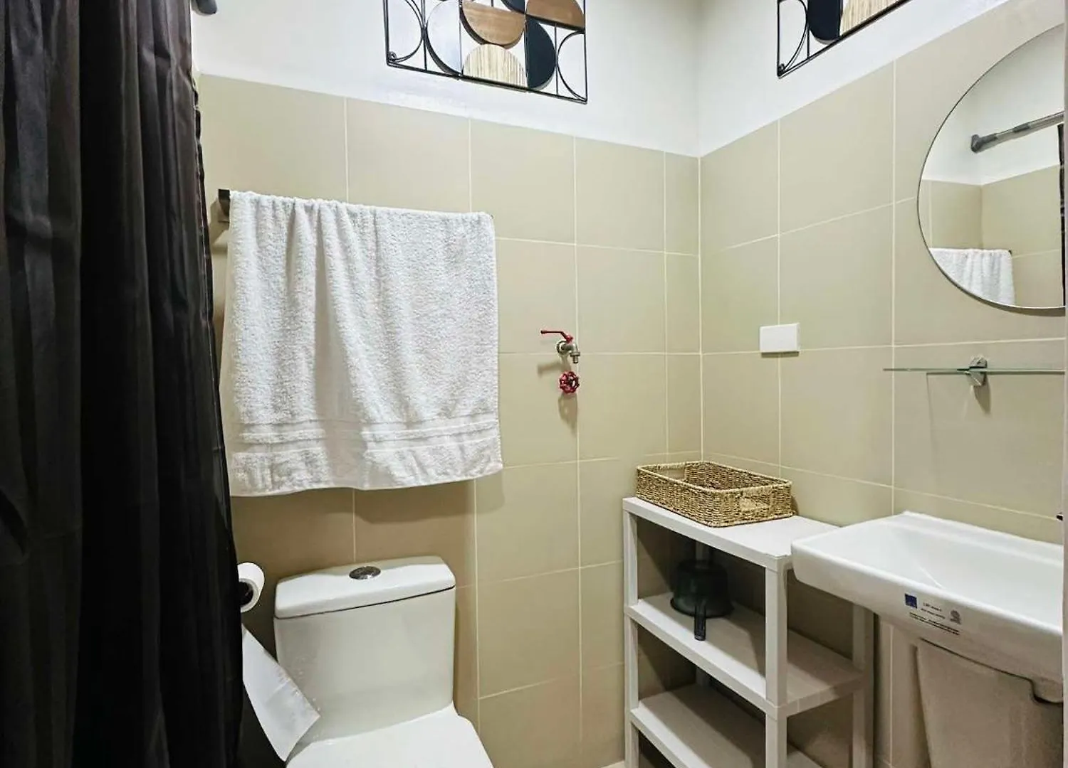 Arq Staycation - Red Residences Makati Manila